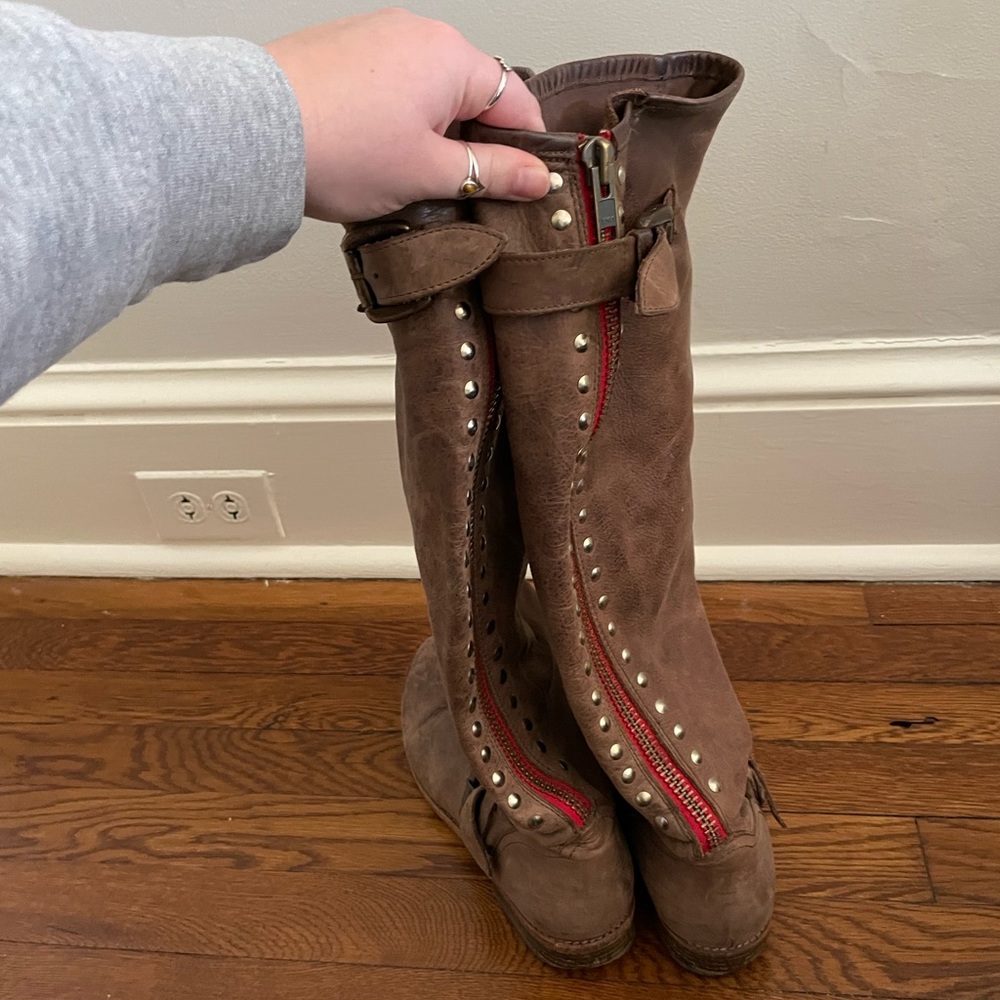 Steve Madden brown boots